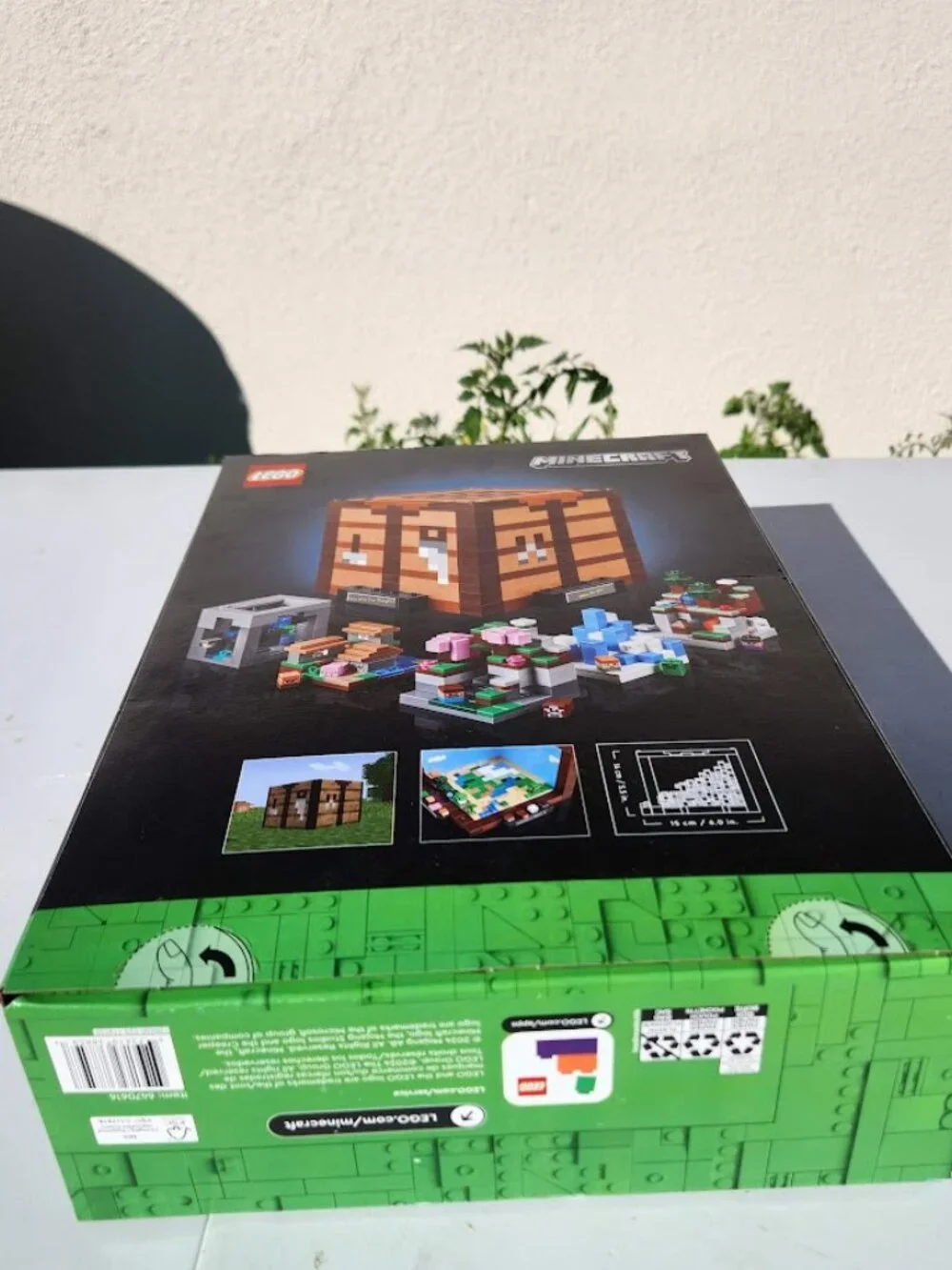 New LEGO Minecraft Crafting Table Toy Building Set 21265 Minecraft Figures, Mobs